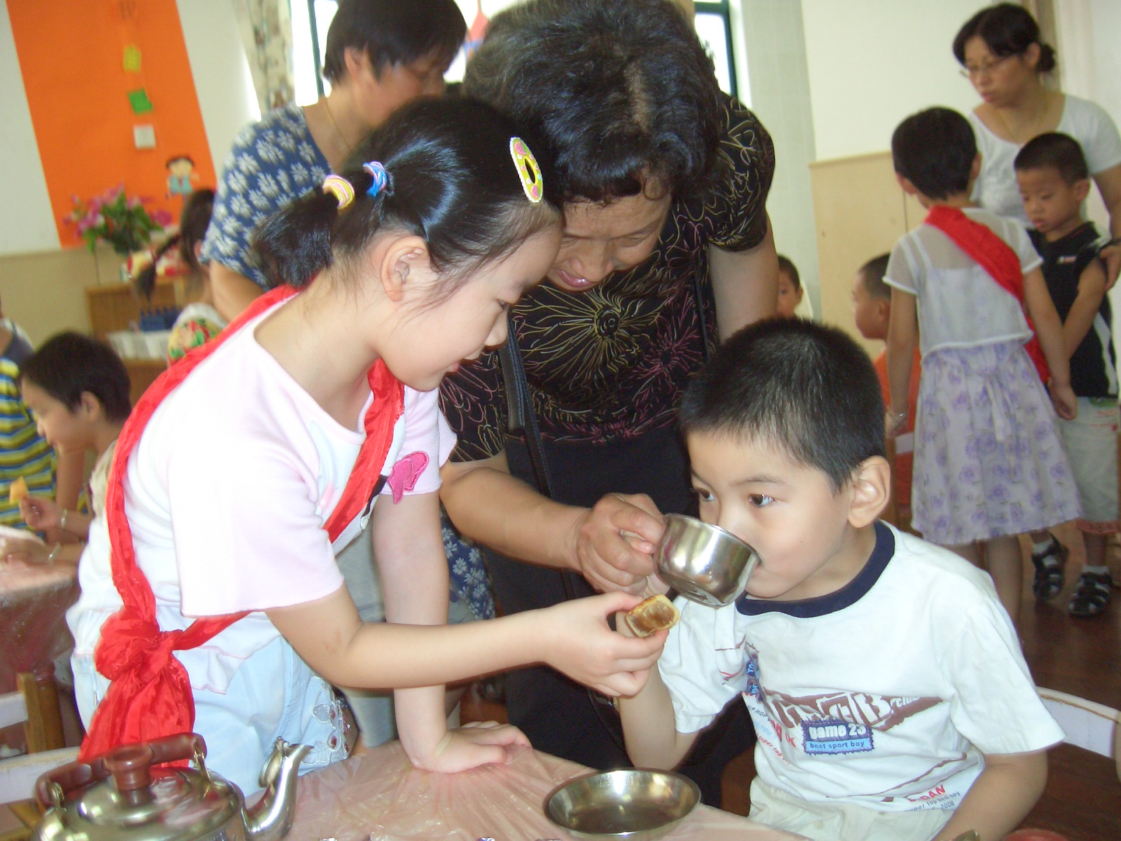 欢迎你,我的朋友——长桥第一幼儿园和董李凤美康建学校的特殊孩子